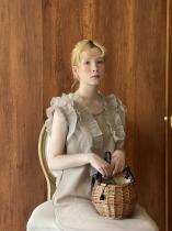 モデル着用の洋服